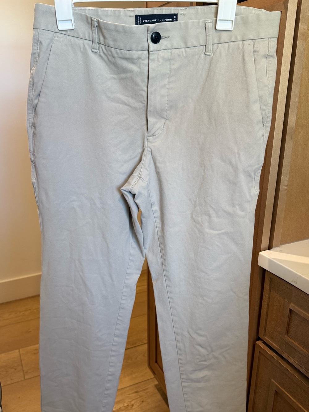 Everlane Men's Chinos in Light Beige